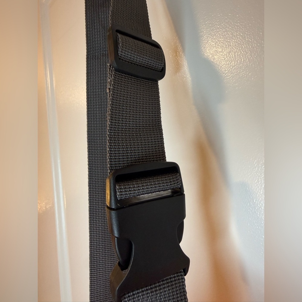 Orangetheory Marathon Orange Crossbody Belt Bag - Picture 3 of 6